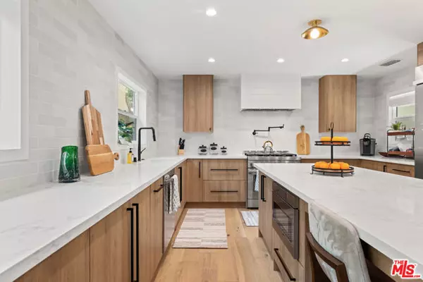 Studio City (los Angeles), CA 91604,4034 Denny Avenue