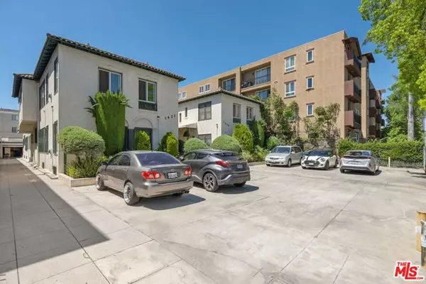 Los Angeles, CA 90019,1415 S St Andrews Place