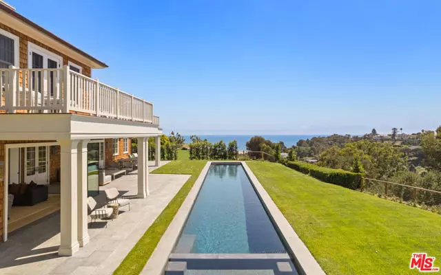 Pacific Palisades (los Angeles), CA 90272,525 Spoleto Drive