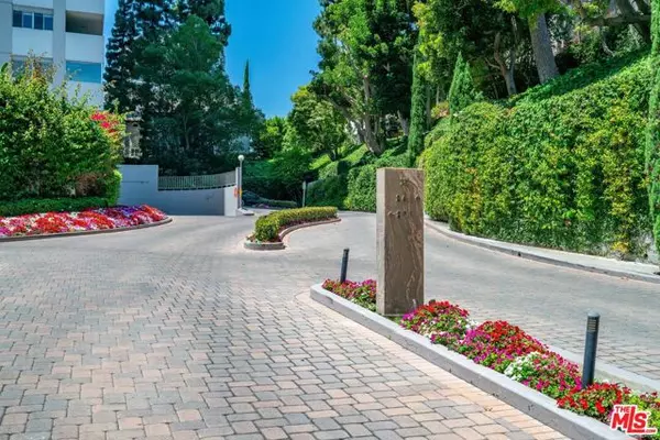865 Comstock Avenue #7F, Los Angeles, CA 90024