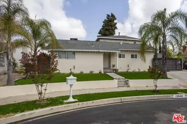 12643 Elkwood Street, North Hollywood (los Angeles), CA 91605