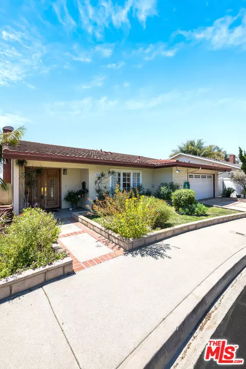 San Pedro (los Angeles), CA 90732,2223 Mcrae Drive