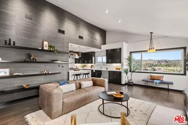 28207 Laura La Plante Drive, Agoura Hills, CA 91301