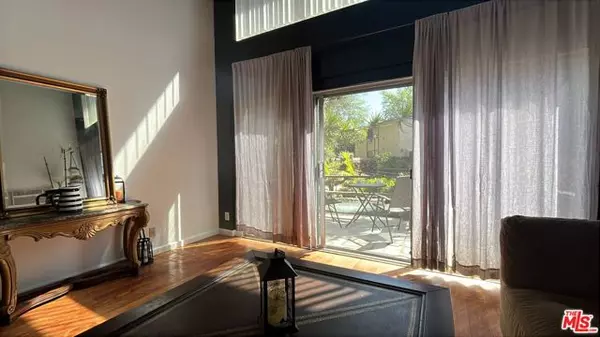Santa Ana, CA 92704,3050 S Bristol Street #8A