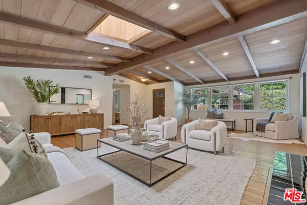 Tarzana (los Angeles), CA 91356,4835 Corbin Avenue