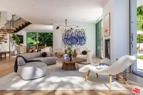 Beverly Hills, CA 90210,9011 Alto Cedro Drive