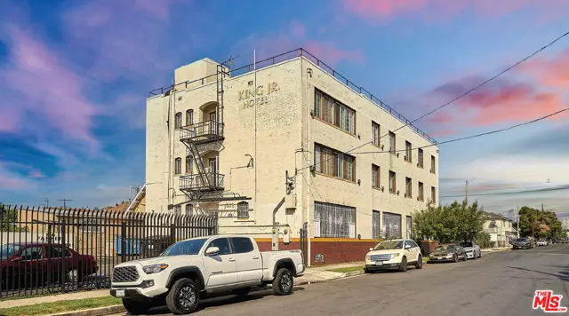 Los Angeles, CA 90011,1194 E 35th Street