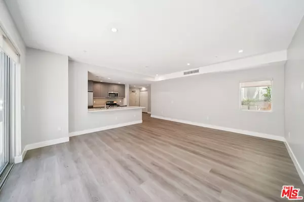 West Hollywood, CA 90046,1223 N Hayworth Avenue #4