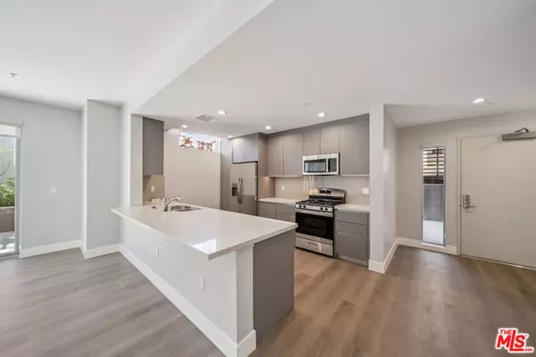West Hollywood, CA 90046,1223 N Hayworth Avenue #4
