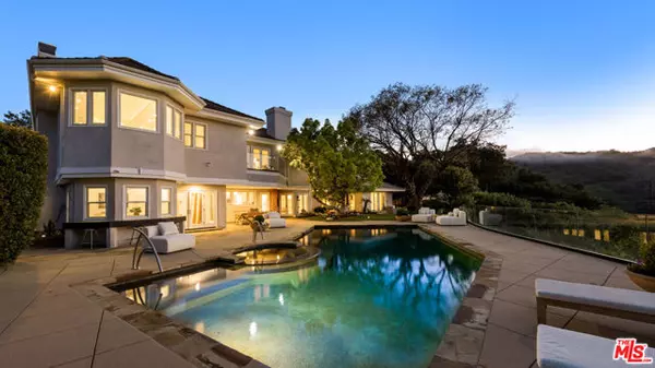 Los Angeles, CA 90049,3123 Stone Oak Drive