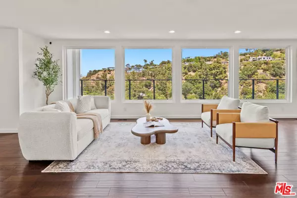 Encino (los Angeles), CA 91436,16755 Encino Hills Drive