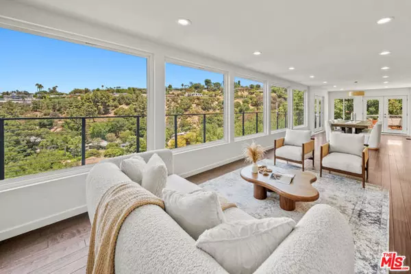 Encino (los Angeles), CA 91436,16755 Encino Hills Drive