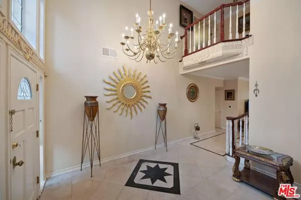 Beverly Hills, CA 90210,2431 Benedict Canyon Drive