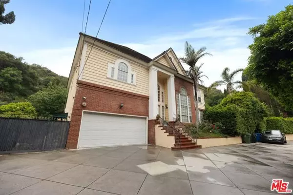 Beverly Hills, CA 90210,2431 Benedict Canyon Drive