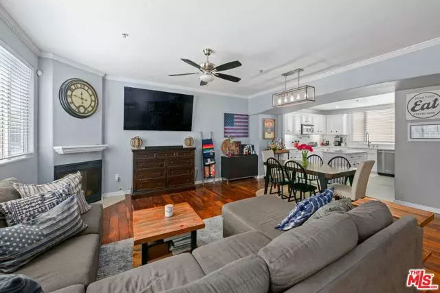 222 W Imperial Avenue #3, El Segundo, CA 90245