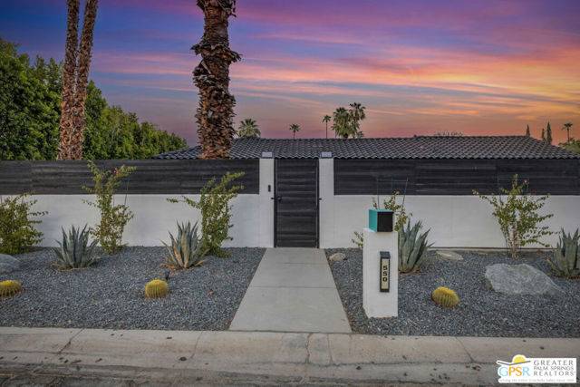 550 S Indian Trail, Palm Springs, CA 92264