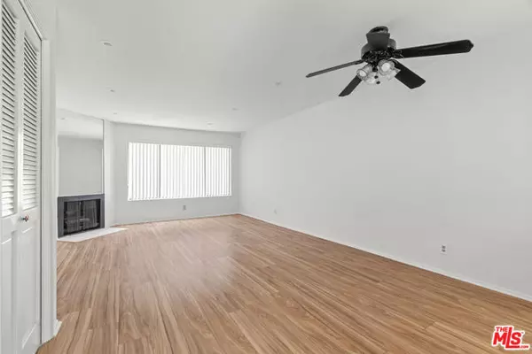 Los Angeles, CA 90066,4125 Inglewood Boulevard #10
