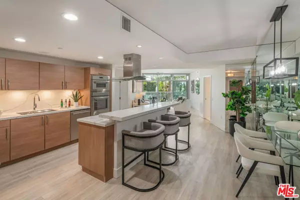 Marina Del Rey, CA 90292,13650 Marina Pointe Drive #403