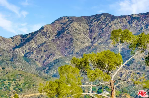Sunland (los Angeles), CA 91040,7951 Glenties Lane
