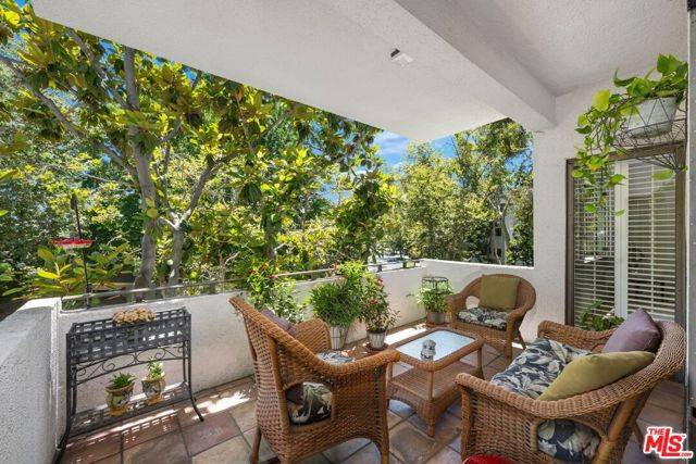 651 WILCOX Avenue #2G, Los Angeles, CA 90004