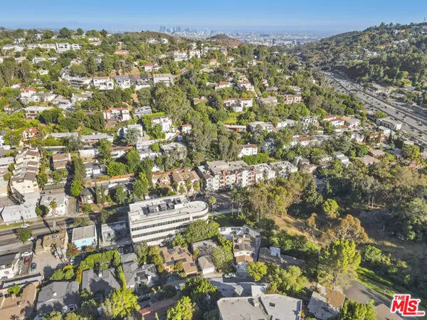 Los Angeles, CA 90068,3319 Floyd Terrace