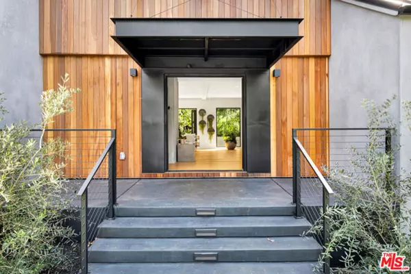 Los Angeles, CA 90077,10560 Dolcedo Way