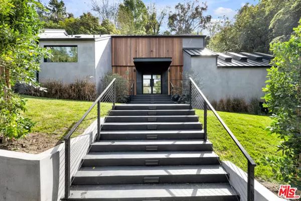 Los Angeles, CA 90077,10560 Dolcedo Way