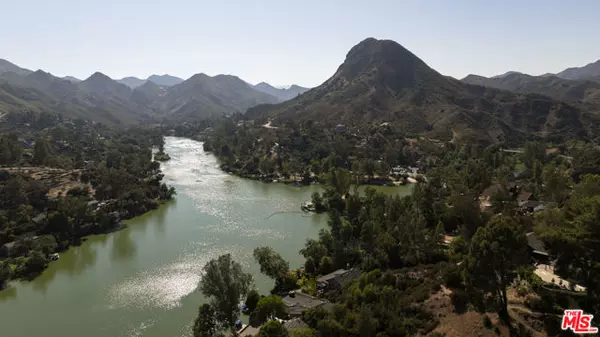 Agoura Hills, CA 91301,2100 Lakeshore Drive