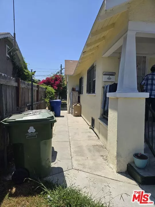 Los Angeles, CA 90037,5415 S Normandie Avenue