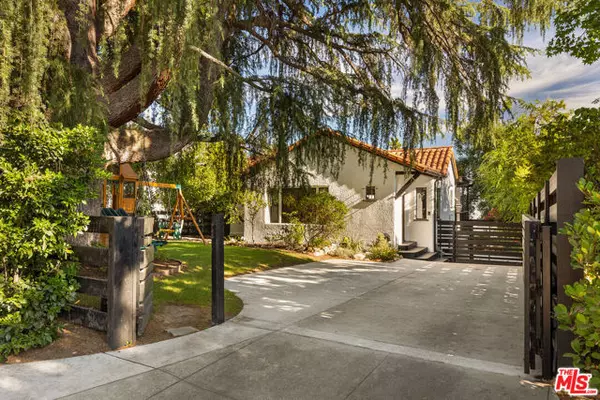 Altadena, CA 91001,956 Parkman Street