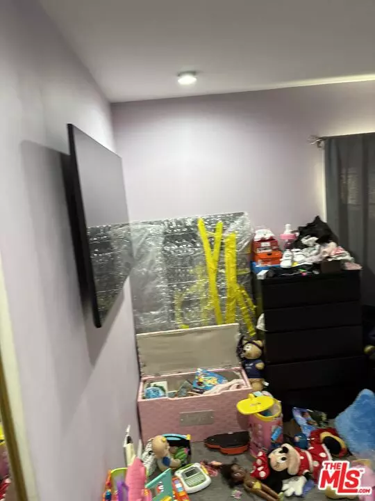 Los Angeles, CA 90037,1110 W Vernon Avenue