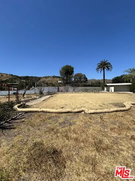 Pacific Palisades (los Angeles), CA 90272,16909 Scenic Place