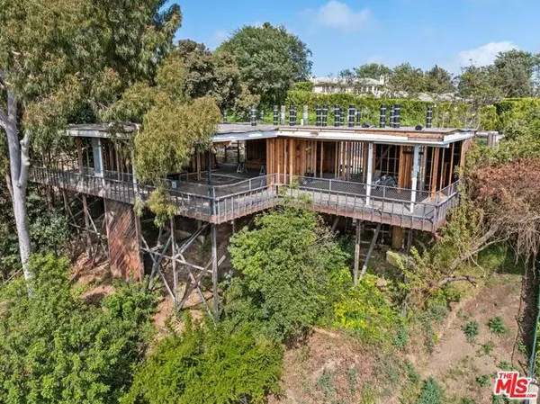 Pacific Palisades (los Angeles), CA 90272,1545 Umeo Road