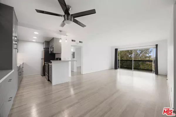 Long Beach, CA 90814,412 N Bellflower Boulevard #306