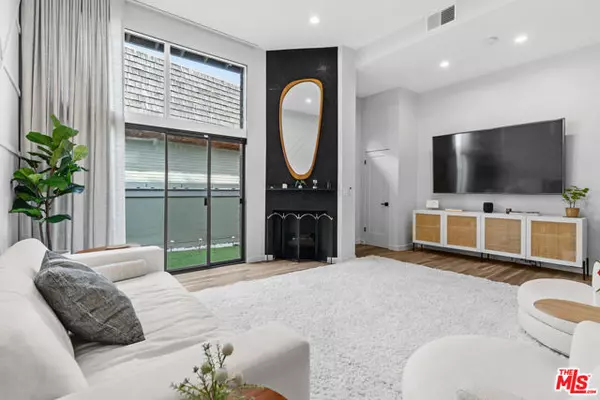 Marina Del Rey, CA 90292,4360 Glencoe Avenue #2