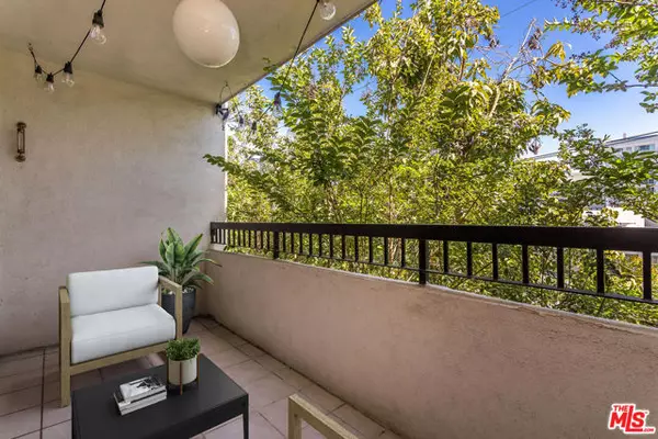 West Hollywood, CA 90069,906 N Doheny Drive #311