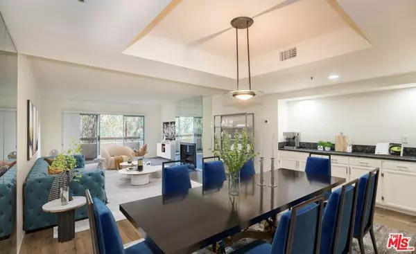 Los Angeles, CA 90049,410 S Barrington Avenue #205