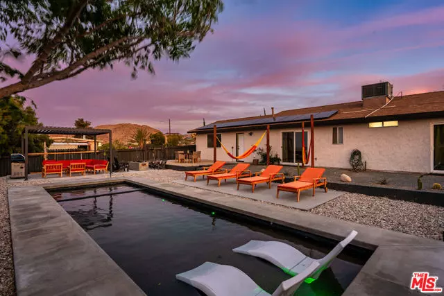 61664 Crest Circle Drive, Joshua Tree, CA 92252