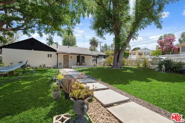 Sunland (los Angeles), CA 91040,10648 Franlie Drive