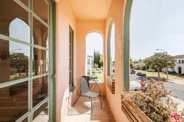 Los Angeles, CA 90035,1574 S Hayworth Avenue