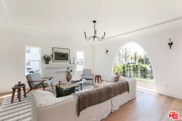 Los Angeles, CA 90035,1570 S Hayworth Avenue