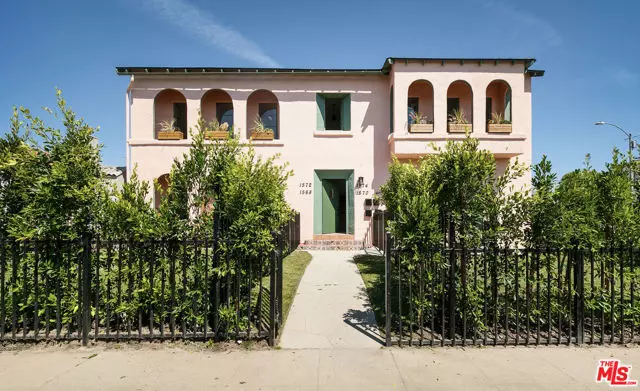 Los Angeles, CA 90035,1570 S Hayworth Avenue