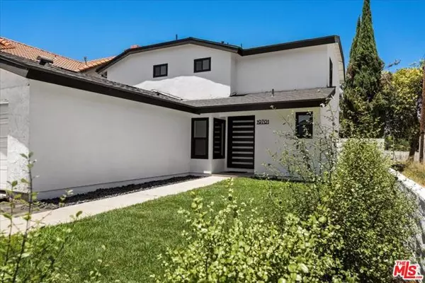 19701 Blythe Street, Winnetka (los Angeles), CA 91306