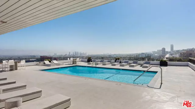 West Hollywood, CA 90069,1100 Alta Loma Road #1502