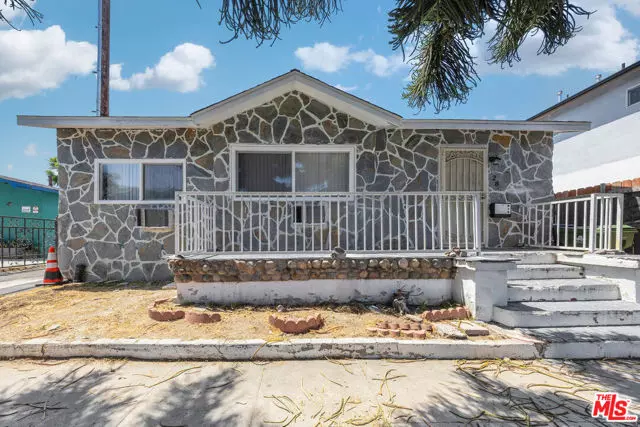 Los Angeles, CA 90037,1286 W 39th Place