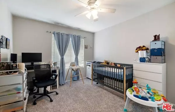 Rosamond, CA 93560,2156 Knollwood Court