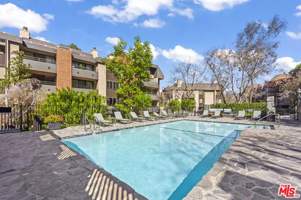 Encino (los Angeles), CA 91436,4752 Park Encino Lane #212