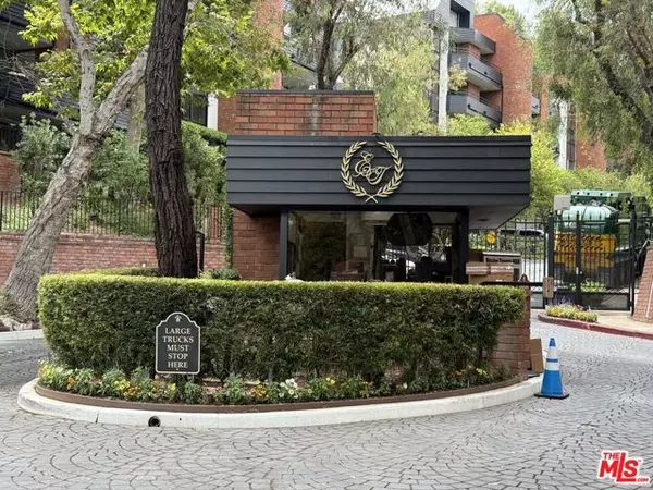 Encino (los Angeles), CA 91436,4752 Park Encino Lane #212