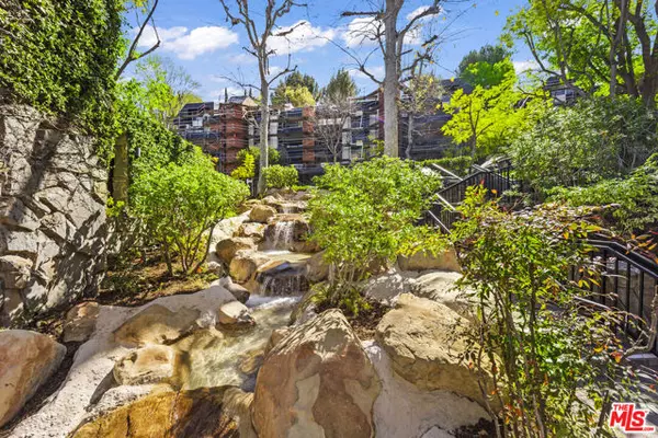 4752 Park Encino Lane #212, Encino (los Angeles), CA 91436