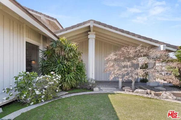 Villa Park, CA 92861,17992 Huntington Circle